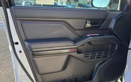 Toyota Tacoma, 2025 год, 7 000 000 рублей, 8 фотография