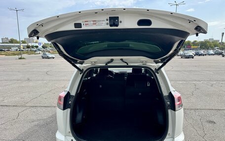 Toyota RAV4, 2015 год, 1 850 000 рублей, 2 фотография