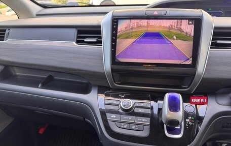 Honda Freed II, 2019 год, 1 470 000 рублей, 2 фотография
