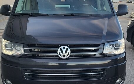 Volkswagen Multivan T5, 2012 год, 2 500 000 рублей, 2 фотография