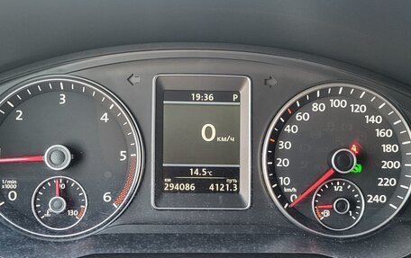 Volkswagen Multivan T5, 2012 год, 2 500 000 рублей, 8 фотография