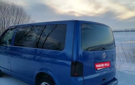 Volkswagen Caravelle T5, 2005 год, 10 050 000 рублей, 4 фотография