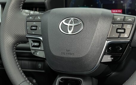 Toyota Camry, 2025 год, 4 990 000 рублей, 5 фотография