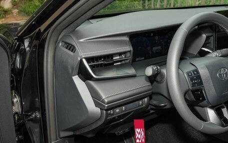 Toyota Camry, 2025 год, 4 990 000 рублей, 8 фотография