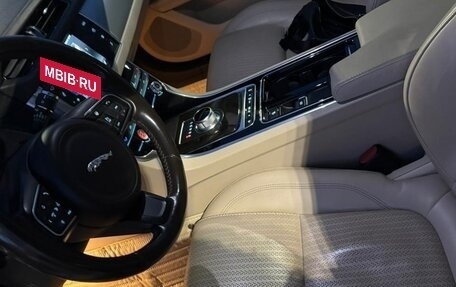 Jaguar XF II, 2016 год, 1 900 000 рублей, 8 фотография