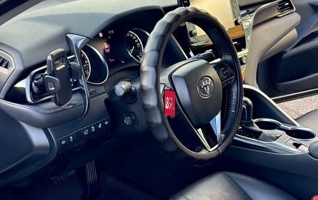 Toyota Camry, 2021 год, 3 350 000 рублей, 7 фотография