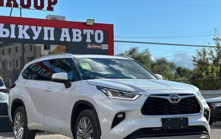 Toyota Highlander, 2025 год, 5 250 000 рублей, 4 фотография