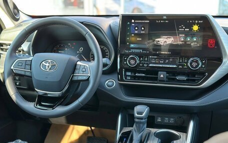 Toyota Highlander, 2025 год, 5 250 000 рублей, 18 фотография