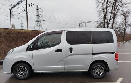 Nissan NV200, 2017 год, 1 800 000 рублей, 2 фотография