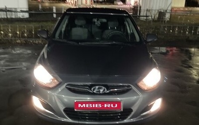 Hyundai Solaris II рестайлинг, 2011 год, 560 000 рублей, 1 фотография