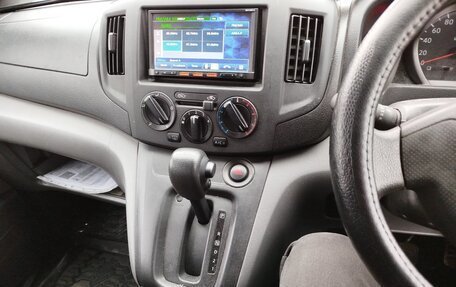 Nissan NV200, 2017 год, 1 800 000 рублей, 8 фотография