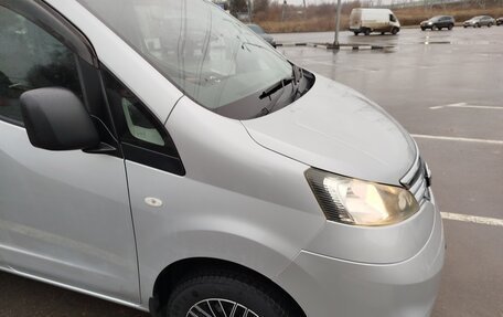 Nissan NV200, 2017 год, 1 800 000 рублей, 5 фотография