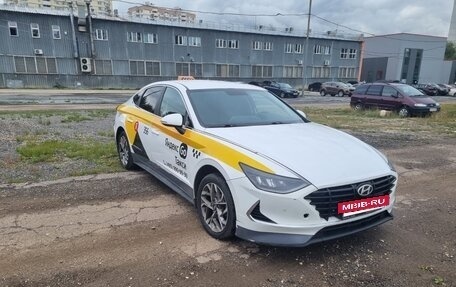 Hyundai Sonata VIII, 2021 год, 1 800 000 рублей, 2 фотография