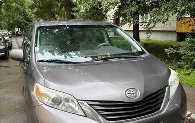 Toyota Sienna III, 2010 год, 2 050 000 рублей, 1 фотография