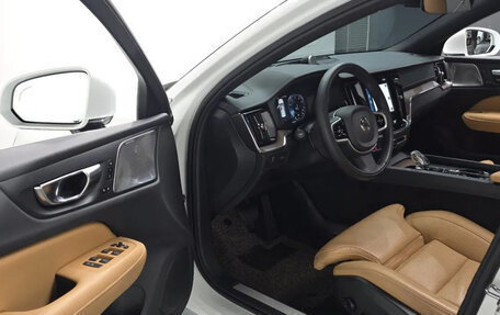 Volvo S60 III, 2022 год, 2 980 065 рублей, 7 фотография