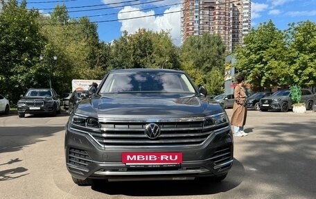 Volkswagen Touareg III, 2021 год, 5 599 000 рублей, 4 фотография