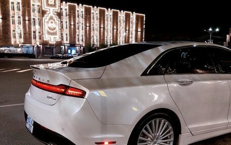 Lincoln MKZ II рестайлинг, 2017 год, 1 700 000 рублей, 4 фотография