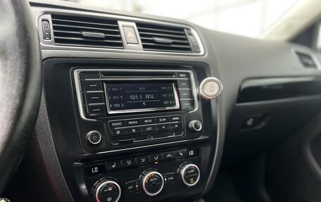 Volkswagen Jetta VI, 2014 год, 990 000 рублей, 14 фотография