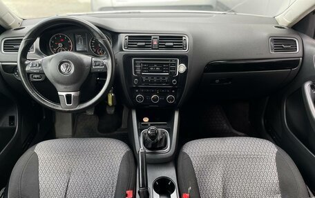 Volkswagen Jetta VI, 2014 год, 990 000 рублей, 13 фотография