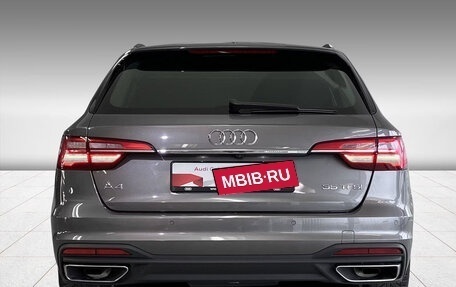 Audi A4, 2020 год, 2 700 000 рублей, 3 фотография