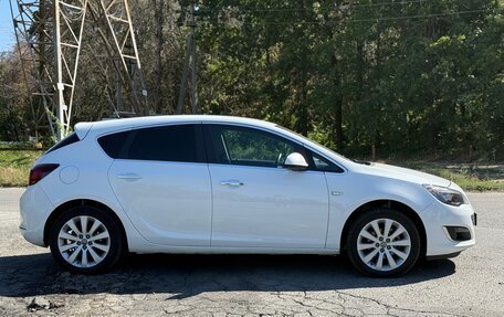 Opel Astra J, 2013 год, 1 200 000 рублей, 2 фотография