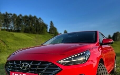 Hyundai i30 III, 2022 год, 1 900 000 рублей, 2 фотография