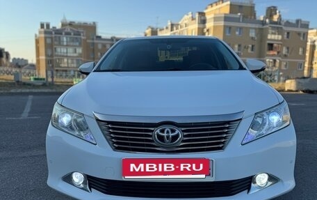 Toyota Camry, 2012 год, 1 780 000 рублей, 2 фотография