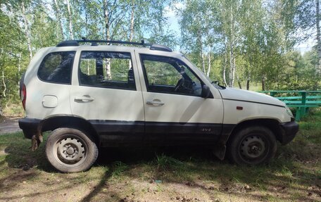 Chevrolet Niva I рестайлинг, 2004 год, 220 000 рублей, 3 фотография