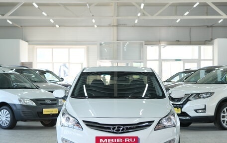 Hyundai Solaris II рестайлинг, 2015 год, 899 000 рублей, 3 фотография