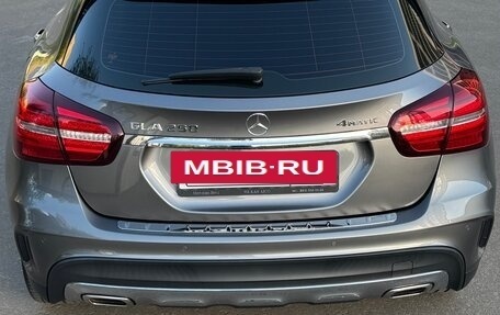 Mercedes-Benz GLA, 2019 год, 2 600 000 рублей, 11 фотография