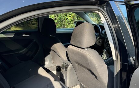 Volkswagen Jetta VI, 2012 год, 890 000 рублей, 17 фотография