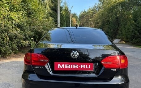 Volkswagen Jetta VI, 2012 год, 890 000 рублей, 4 фотография