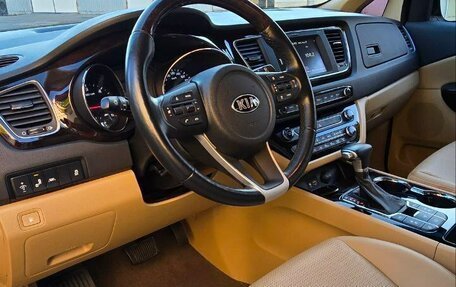 KIA Carnival III, 2020 год, 3 400 000 рублей, 10 фотография