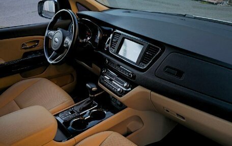 KIA Carnival III, 2020 год, 3 400 000 рублей, 14 фотография