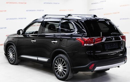 Mitsubishi Outlander III рестайлинг 3, 2015 год, 1 295 000 рублей, 4 фотография