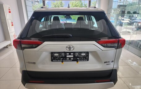 Toyota RAV4, 2025 год, 3 870 000 рублей, 3 фотография