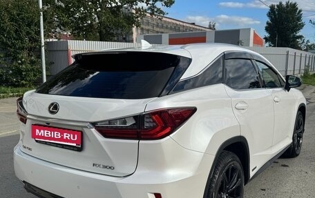 Lexus RX IV рестайлинг, 2019 год, 4 700 000 рублей, 4 фотография