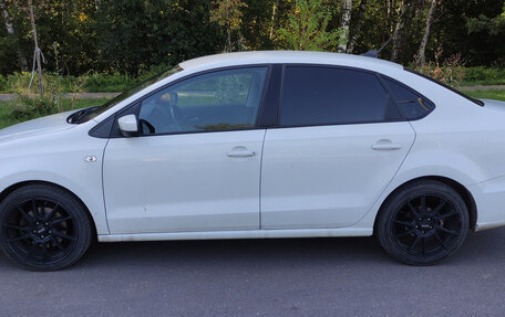 Volkswagen Polo VI (EU Market), 2017 год, 1 390 000 рублей, 3 фотография