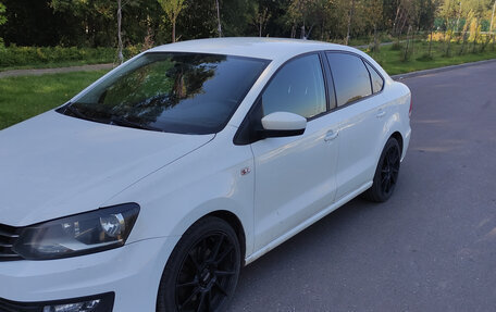 Volkswagen Polo VI (EU Market), 2017 год, 1 390 000 рублей, 2 фотография