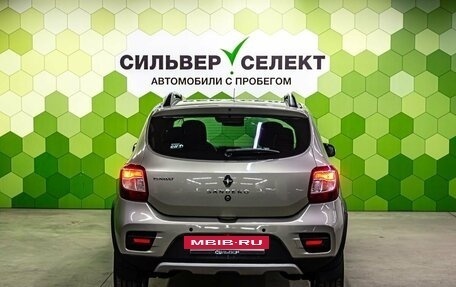 Renault Sandero II рестайлинг, 2017 год, 950 000 рублей, 4 фотография
