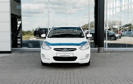 Hyundai Solaris II рестайлинг, 2012 год, 800 000 рублей, 3 фотография