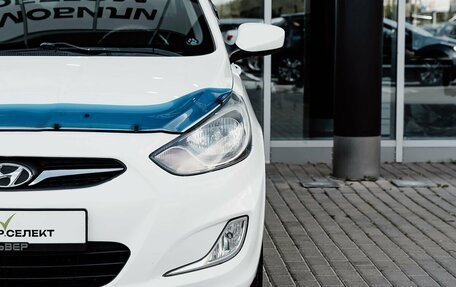 Hyundai Solaris II рестайлинг, 2012 год, 800 000 рублей, 10 фотография