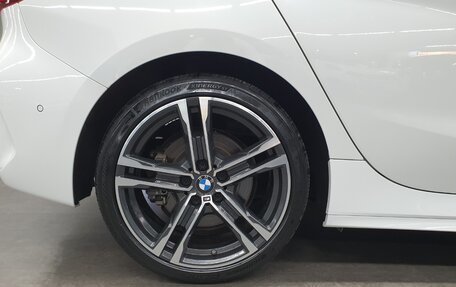 BMW 1 серия, 2022 год, 2 500 001 рублей, 6 фотография