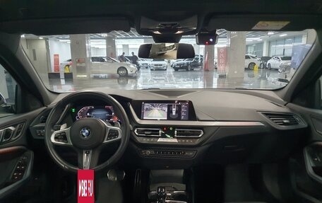 BMW 1 серия, 2022 год, 2 500 001 рублей, 8 фотография