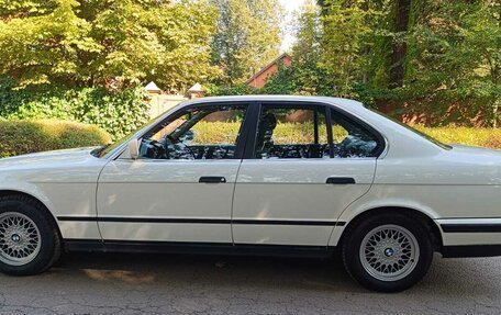 BMW 5 серия, 1989 год, 2 500 000 рублей, 9 фотография