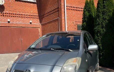 Toyota Yaris III рестайлинг, 2008 год, 599 000 рублей, 11 фотография