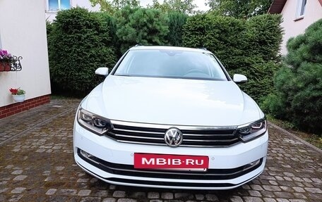 Volkswagen Passat B8 рестайлинг, 2020 год, 2 450 000 рублей, 2 фотография
