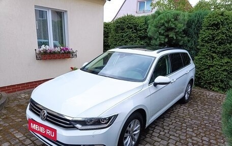 Volkswagen Passat B8 рестайлинг, 2020 год, 2 450 000 рублей, 3 фотография