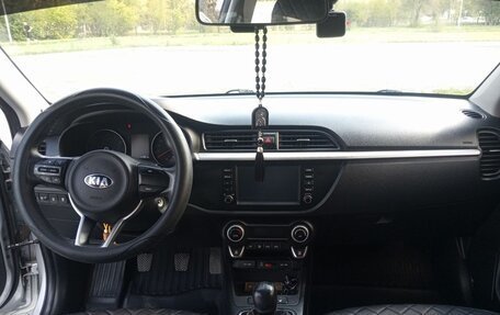 KIA Rio IV, 2018 год, 1 550 000 рублей, 3 фотография