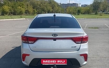 KIA Rio IV, 2018 год, 1 550 000 рублей, 4 фотография